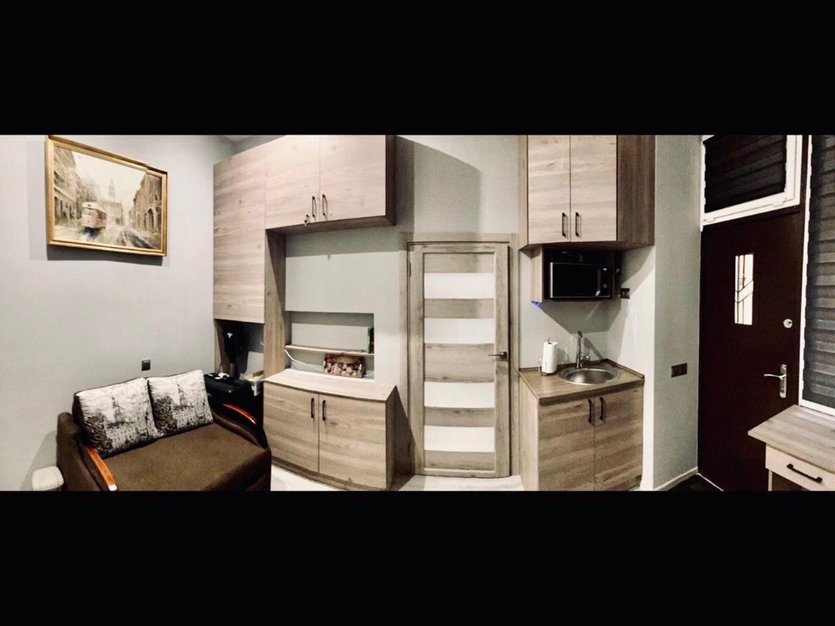 Apartments Pekarska Centr - Світло Є! Lviv Dış mekan fotoğraf