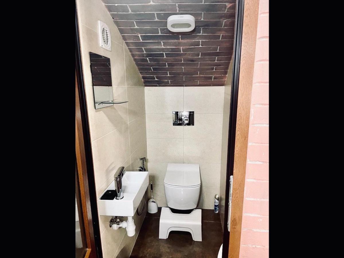 Apartments Pekarska Centr - Світло Є! Lviv Dış mekan fotoğraf