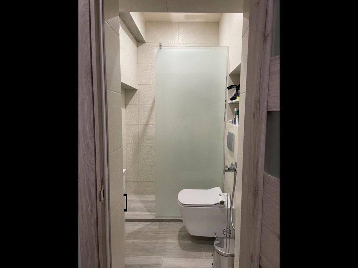 Apartments Pekarska Centr - Світло Є! Lviv Dış mekan fotoğraf